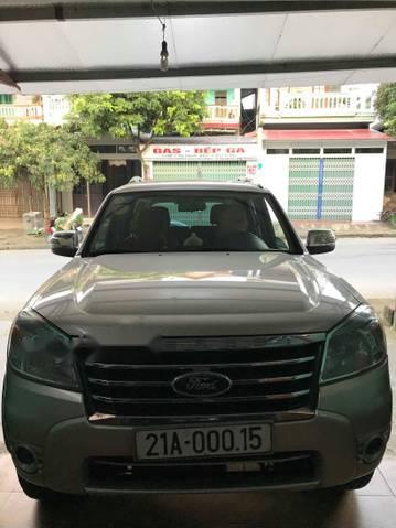 Bán Ford Everest sản xuất 2010, màu bạc, số sàn, 500 triệu