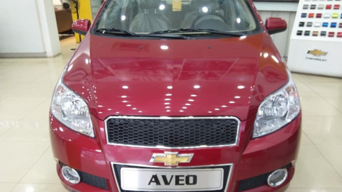 Cần bán xe Chevrolet Aveo sản xuất 2018, 399 triệu0