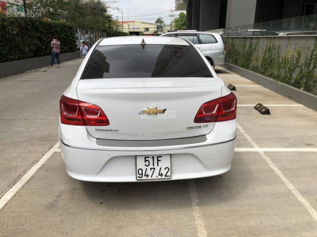 Bán Chevrolet Cruze LT 2016, màu trắng