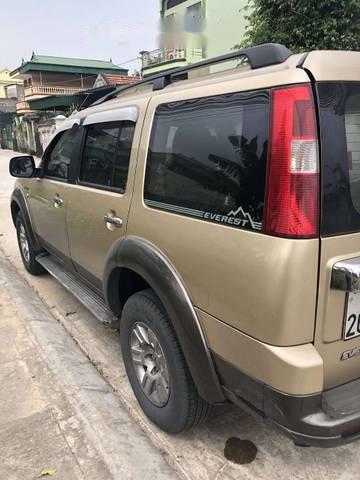 Cần bán lại xe Ford Everest đời 2007, màu vàng chính chủ, giá tốt