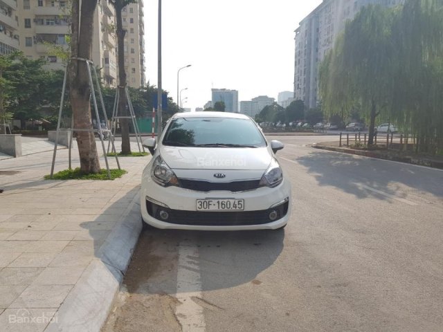 Cần bán Kia Rio 1.4 AT 2016, màu trắng