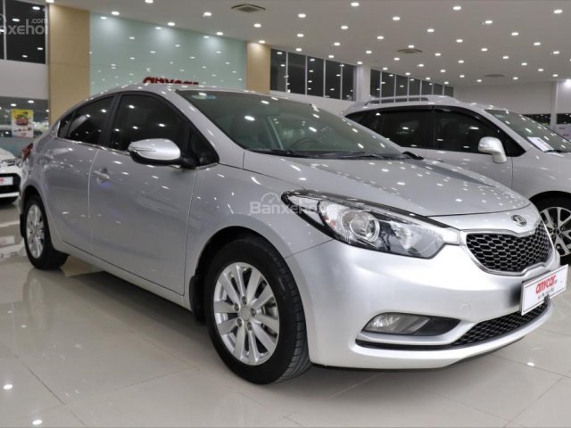 Cần bán Kia K3 1.6MT đời 2016, màu bạc, 479tr