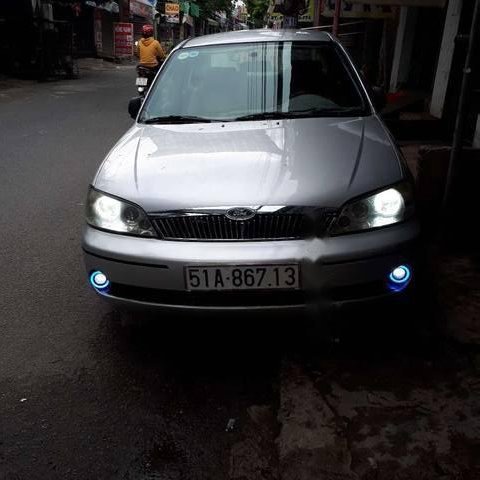 Cần bán xe Ford Laser 2002, màu bạc giá cạnh tranh