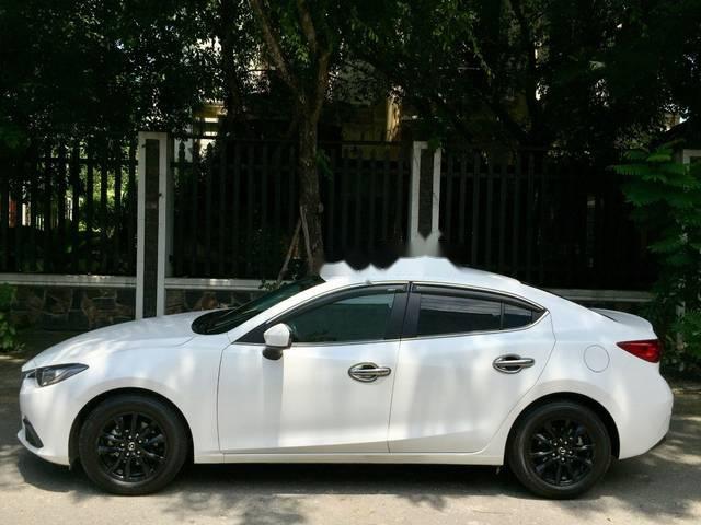 Bán Mazda 3 đời 2016 màu trắng, xe cực đẹp, chất lượng như xe mới 98%