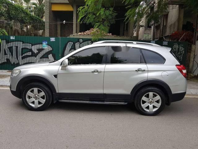 Cần bán xe Chevrolet Captiva LT năm sản xuất 2008, màu bạc chính chủ, giá tốt