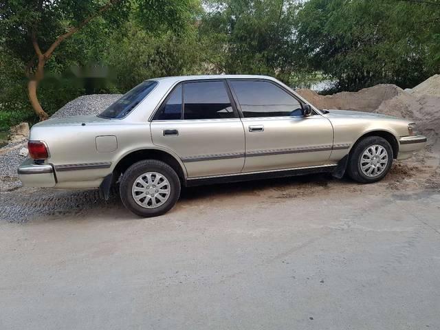 Cần bán lại xe Toyota Cressida MT đời 1998  