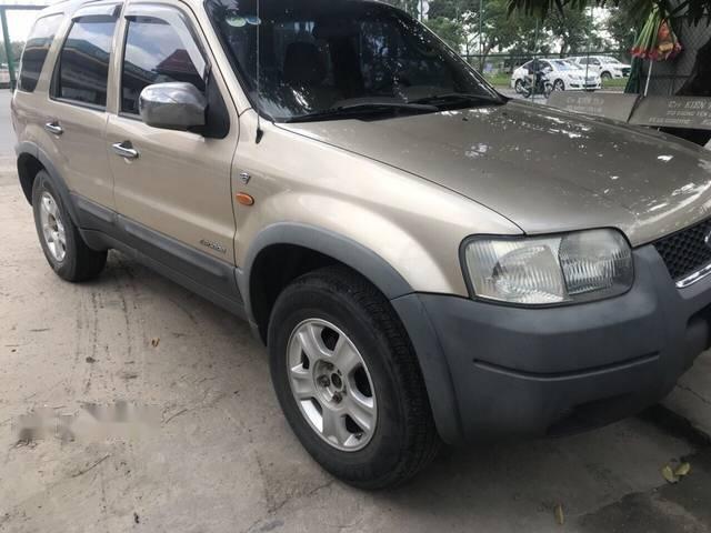 Bán ô tô Ford Escape XLT năm sản xuất 2003, màu vàng cát