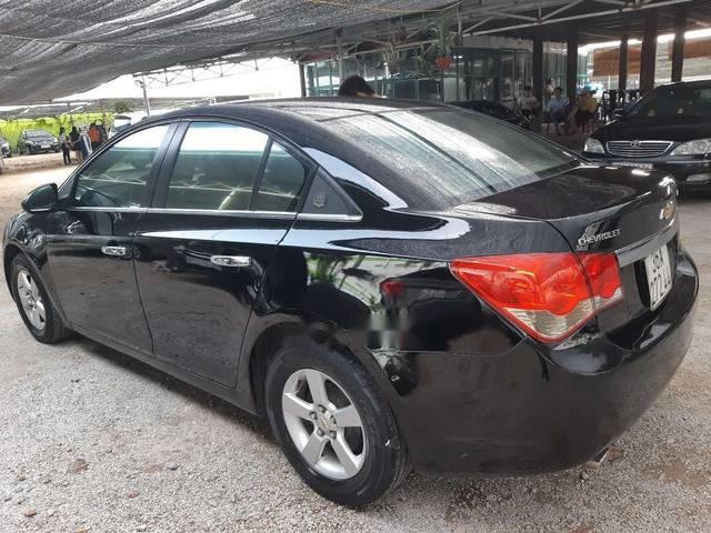 Bán xe Chevrolet Cruze đời 2012, màu đen như mới 