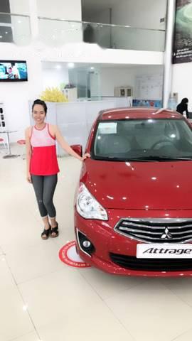 Bán Mitsubishi Attrage 2017, màu đỏ 