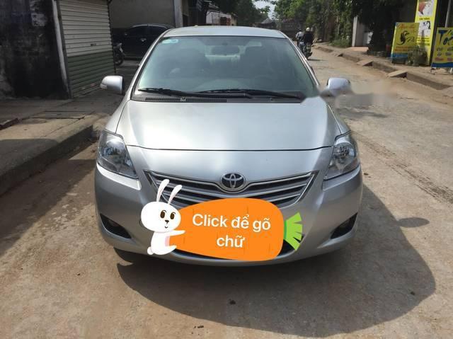 Cần bán lại xe cũ Toyota Vios E năm 2011, màu bạc