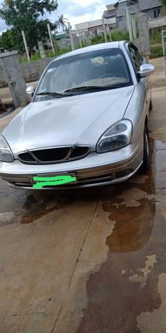 Bán xe Daewoo Nubira đời 2002, màu bạc chính chủ