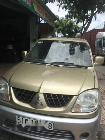 Cần bán xe Mitsubishi Jolie đời 2005, màu vàng giá cạnh tranh