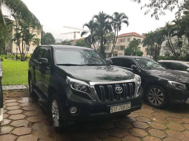 Chính chủ bán xe Toyota Land Cruiser Prado năm 2016, màu xanh lục