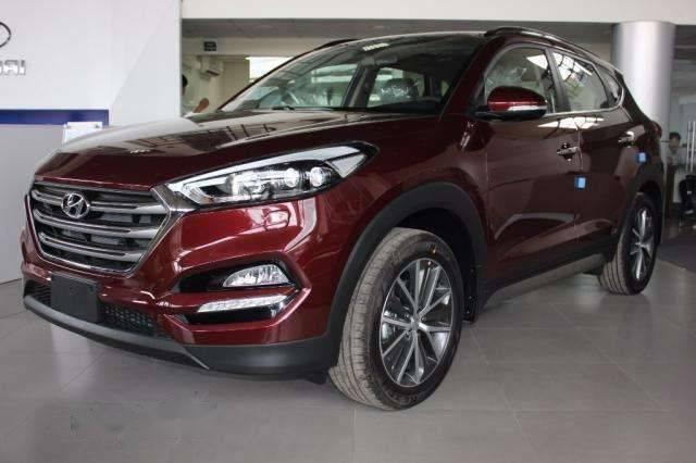 Bán ô tô Hyundai Tucson đời 2018, màu đỏ