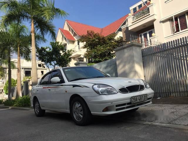 Bán ô tô Daewoo Nubira đời 2005, màu trắng chính chủ, 75 triệu