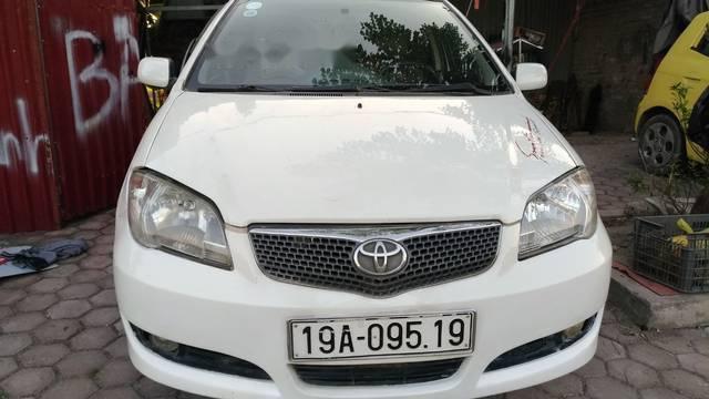 Cần bán gấp Toyota Vios đời 2006, màu trắng