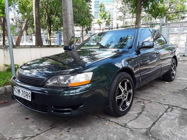 Cần bán xe Lexus ES 300 năm 1995 giá cạnh tranh0