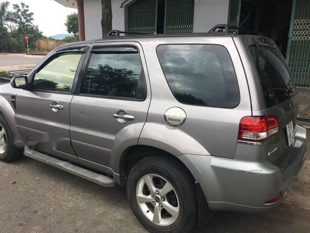 Bán Ford Escape năm 2009, màu bạc như mới, giá chỉ 375 triệu