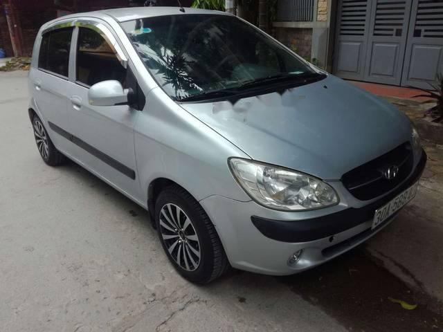 Cần bán Hyundai Getz đời 2010, màu bạc, xe nhập còn mới, giá tốt