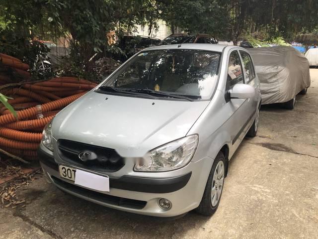 Cần bán Hyundai Getz đời 2009, màu bạc còn mới, giá tốt