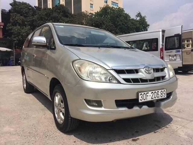 Bán Toyota Innova MT đời 2007, màu bạc chính chủ  