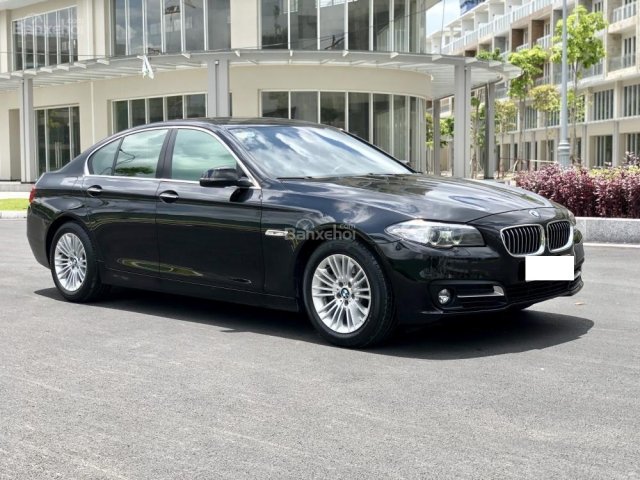 Cần bán xe BMW 5 Series 520i năm 2015, màu đen, nhập khẩu