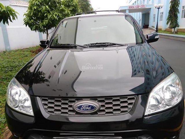 Cần bán gấp Ford Escape sản xuất 2011, màu đen