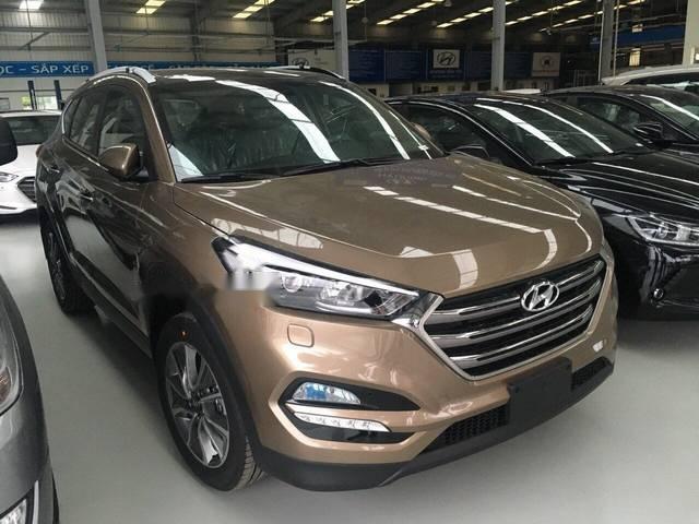 Bán ô tô Hyundai Tucson sản xuất 2018, màu nâu