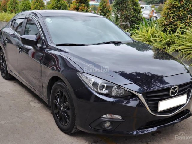 Cần bán xe Mazda 3 Sedan 2016 số tự động màu xanh đen