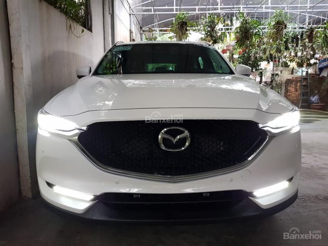 Cần bán Mazda CX 5 2.5 bản 1 cầu năm 2018, màu trắng xe mới 100%