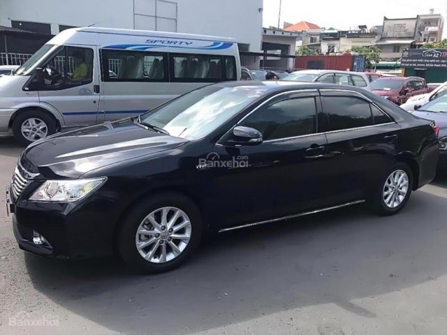 Bán Toyota Camry 2.0E sản xuất 2014, màu đen