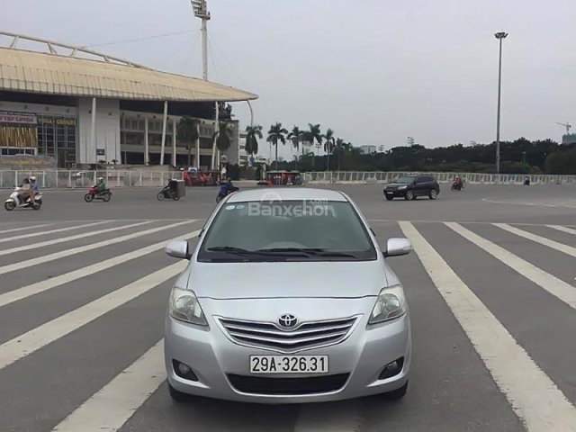 Bán xe Toyota Vios sản xuất 2011, màu bạc