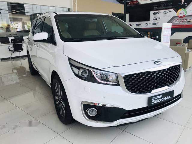 Bán xe Kia Sedona đời 2018, màu trắng