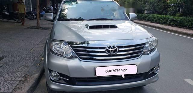 Bán Toyota Fortuner G 2.5MT năm 2016, màu bạc giá cạnh tranh