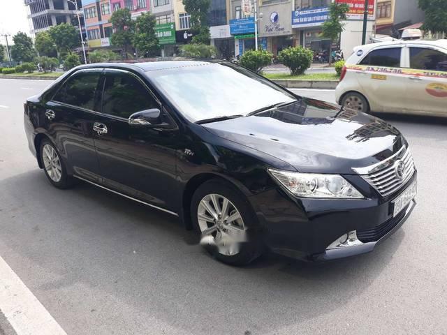 Cần bán gấp Toyota Camry 2.5G  AT sản xuất năm 2013, màu đen xe gia đình