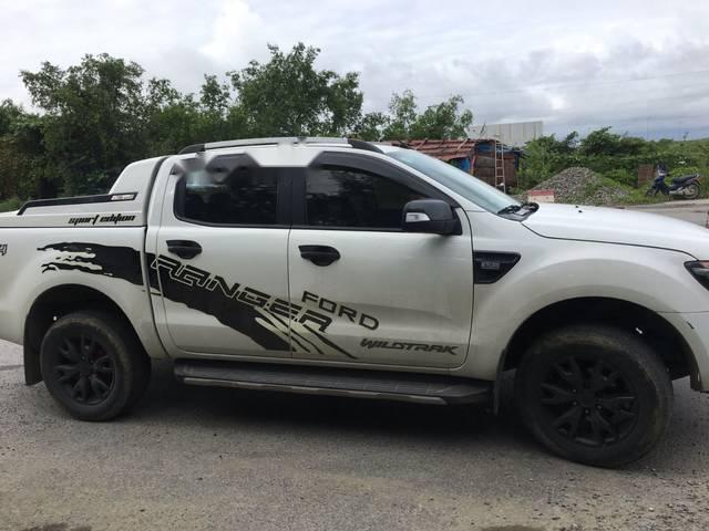 Bán xe Ford Ranger sản xuất năm 2015, màu trắng, nhập khẩu