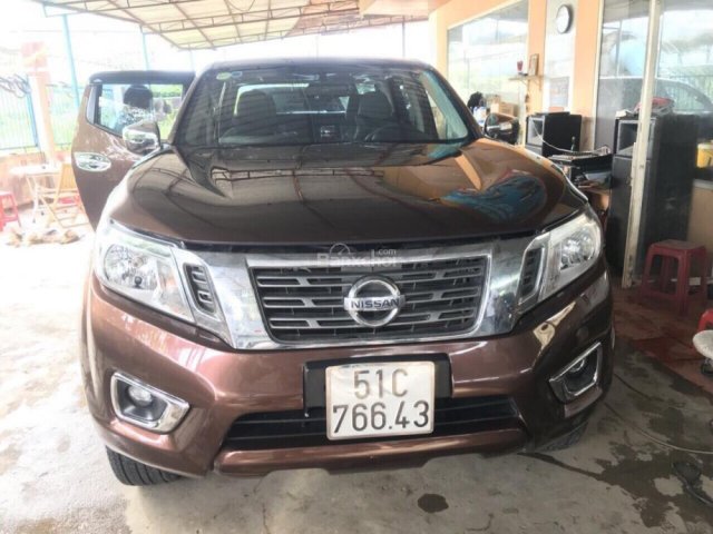 Cần bán xe Nissan Navara đời 2016, màu nâu, xe nhập ThaiLan, 606tr còn thương lượng