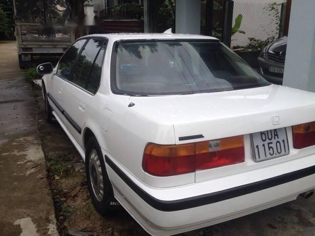 Cần bán lại xe Honda Accord năm 1990, màu trắng, 105tr