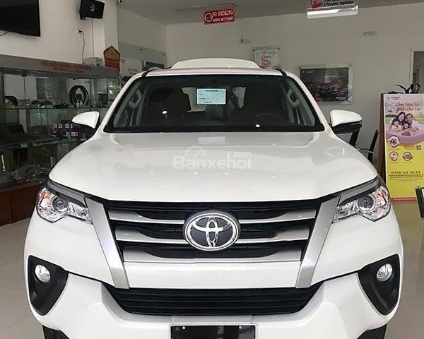 Cần bán xe Toyota Fortuner G năm sản xuất 2018, màu trắng, nhập khẩu  