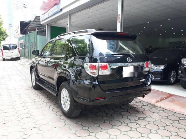 Bán Toyota Fortuner năm 2013, màu đen, giá 775tr