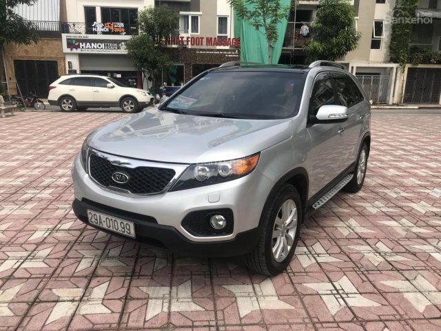 Cần bán Kia Sorento năm 2010, màu bạc, xe nhập số tự động, giá 655tr