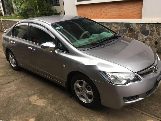 Cần bán xe Honda Civic năm sản xuất 2009, màu bạc, giá chỉ 340 triệu