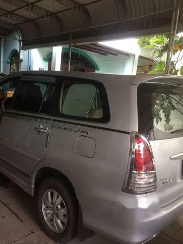 Bán Toyota Innova năm sản xuất 2010, màu bạc, giá 425tr