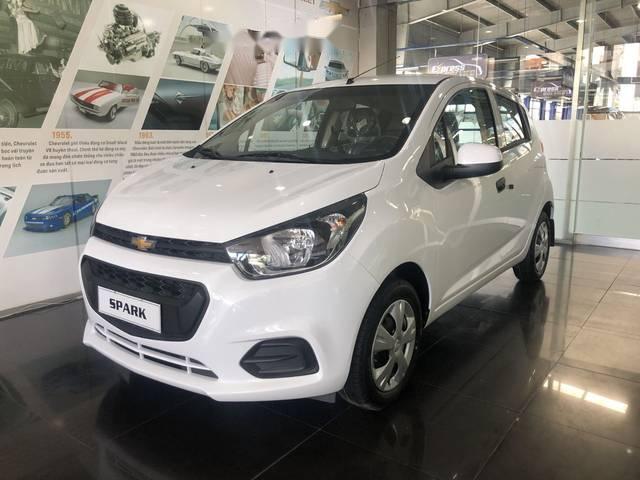 Bán xe Chevrolet Spark Duo năm 2018, màu trắng