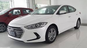 Bán xe Hyundai Elantra 1.6 AT 2018 trắng