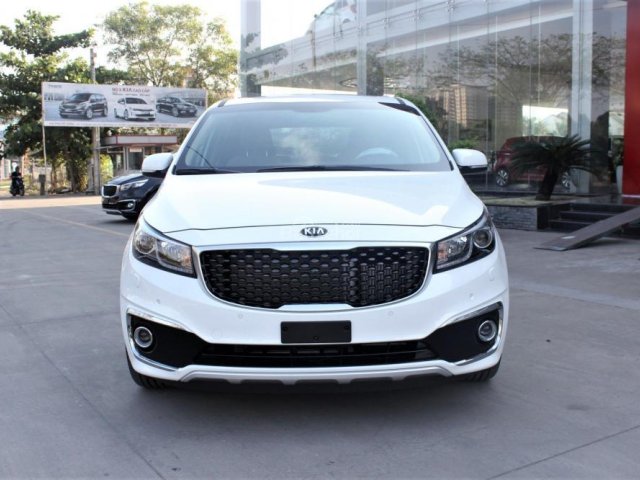 Kia Sedona, tặng gói phụ kiện 40tr, giảm tiền mặt + BHVC/ TNDS, hỗ trợ vay 90%, LH Linh 0949.820.072