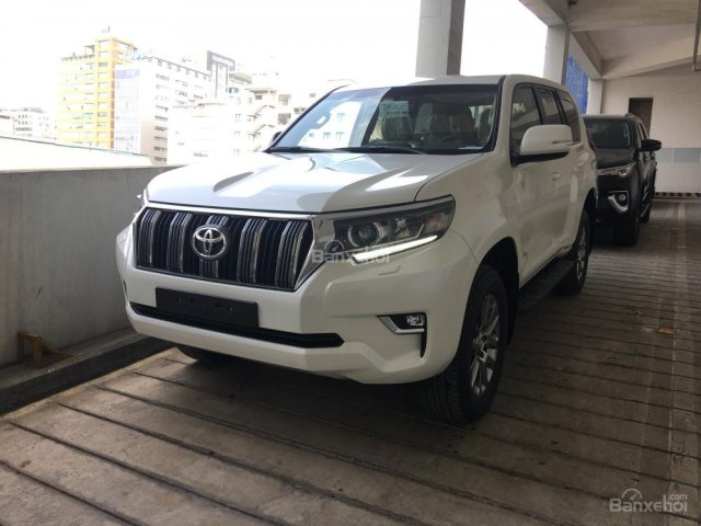 Bán Toyota Prado Prado VX 2018, màu trắng, nhập khẩu