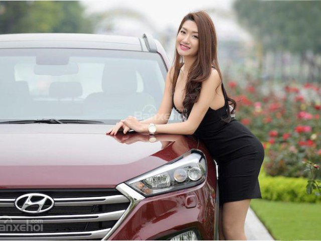 Hyundai Tucson khuyến mãi cuối năm "gói phụ kiện khủng 13 triệu", giá tốt Sài Gòn