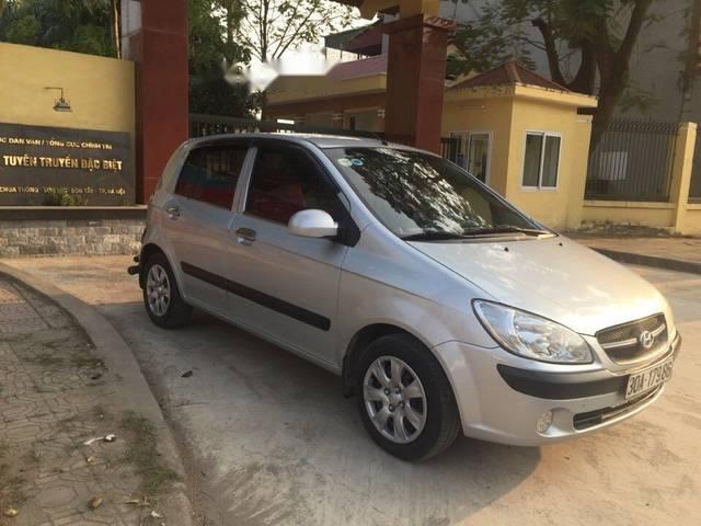 Cần bán gấp Hyundai Getz sản xuất 2009, màu bạc, 230 triệu