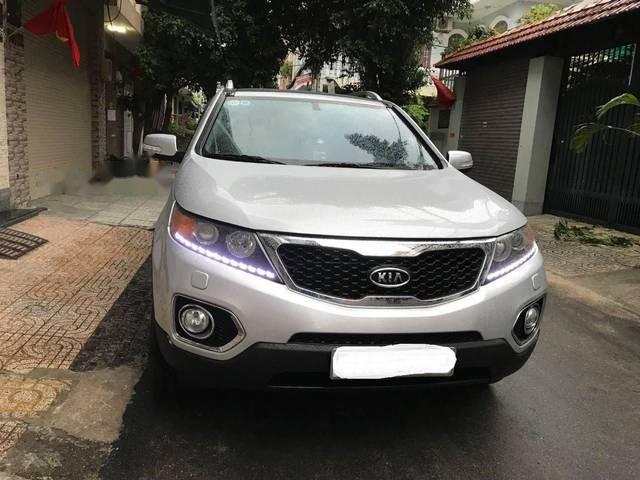 Bán xe Kia Sorento đời 2014, màu trắng số tự động